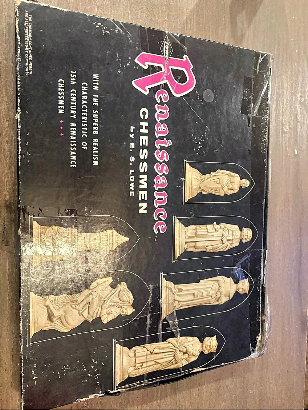 E.S. Lowe Renaissance Chessmen Chess Set Brown & Cream